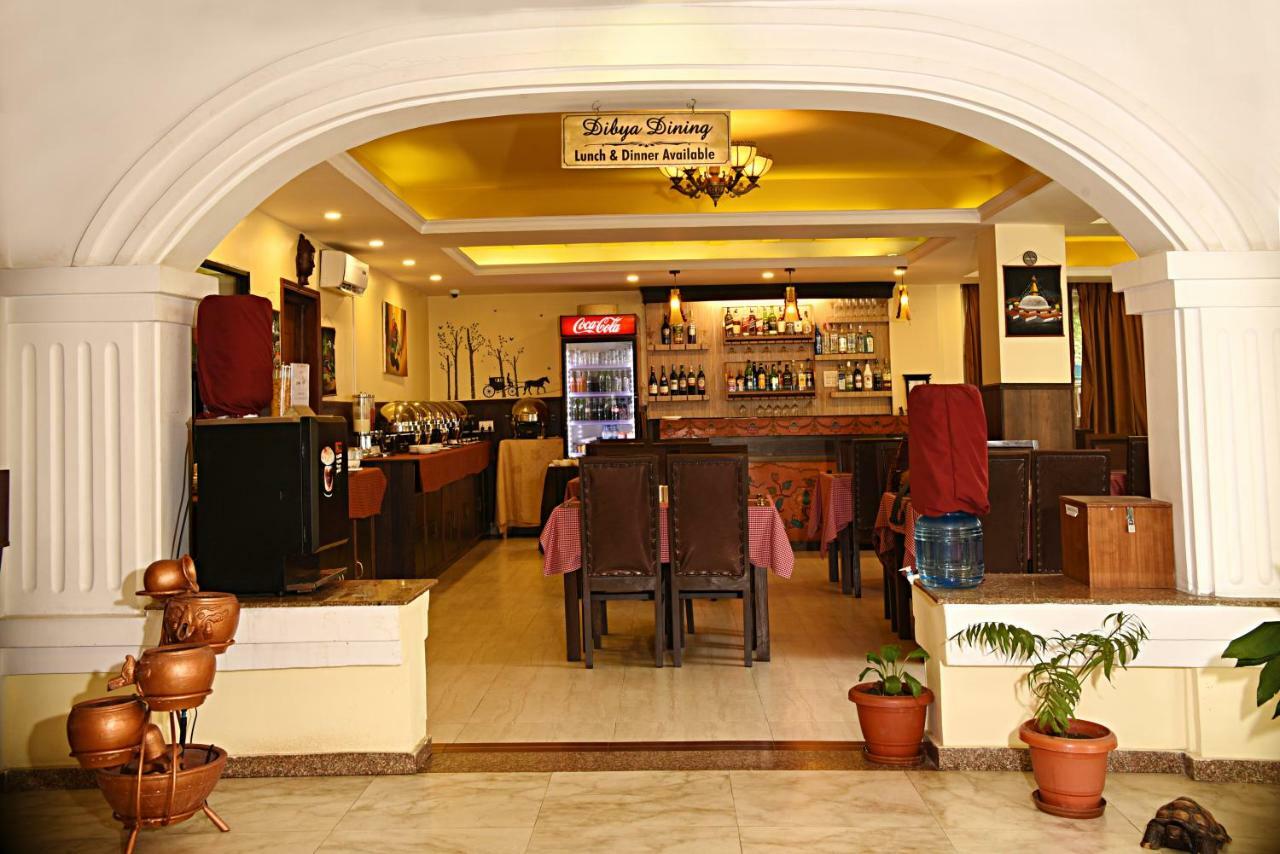 Dom Himalaya Hotel Kathmandu Ngoại thất bức ảnh